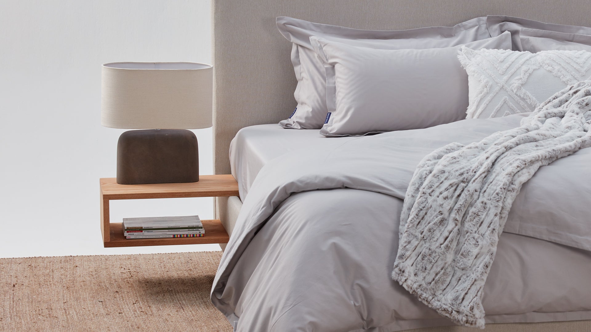 Sloom Oak Pedestal  | Sloom